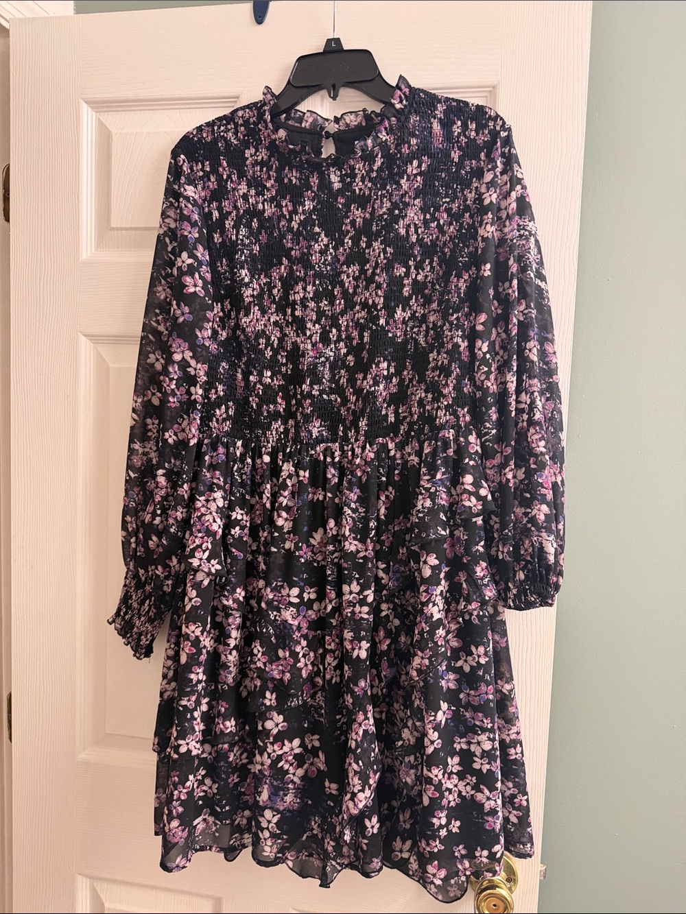 Black Floral Smocked Long-Sleeve Casual Dress